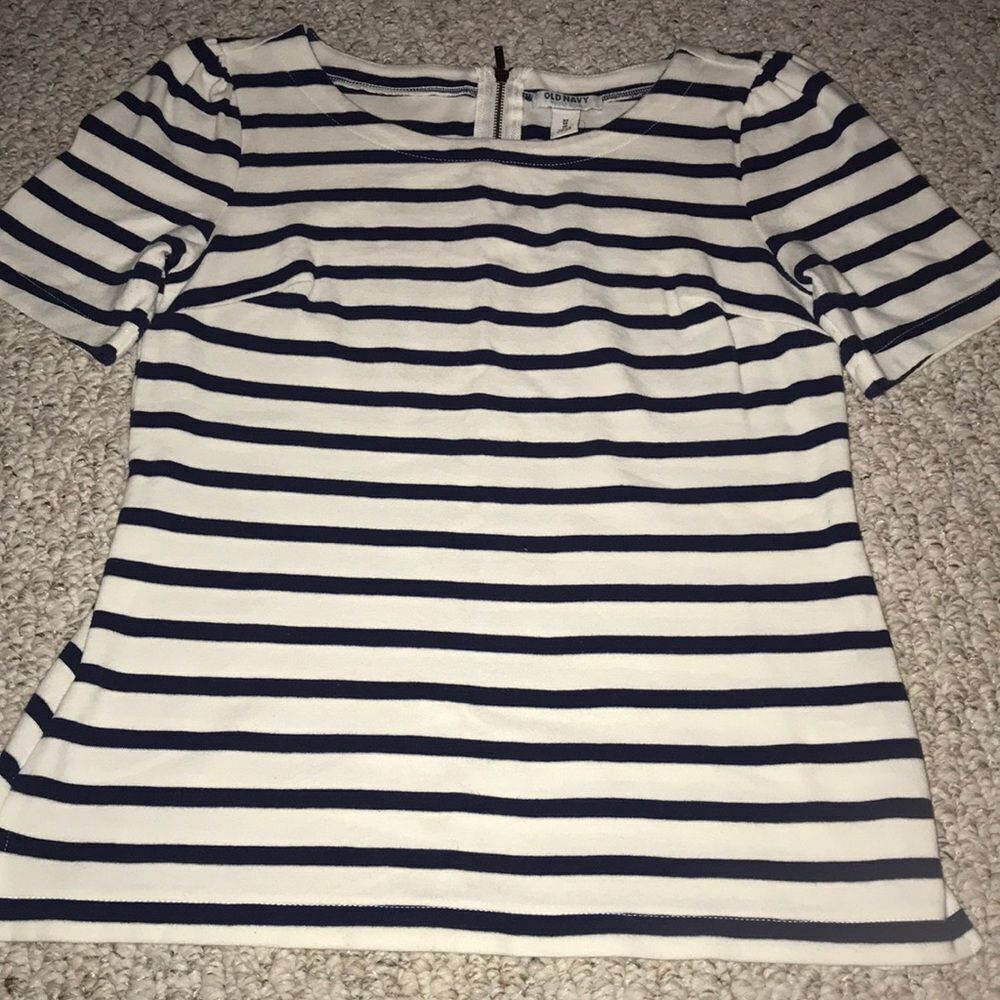 Old navy striped top